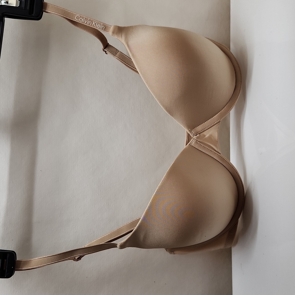 Calvin Klein 34C underwire bra